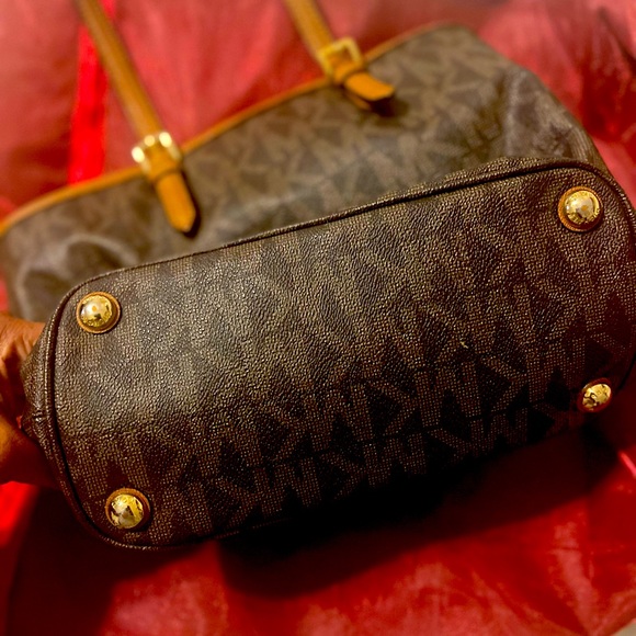 Mk Bag - Picture 2 of 4